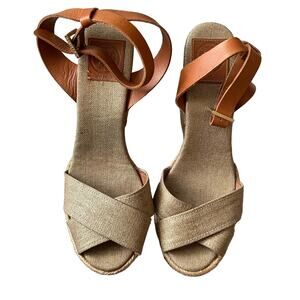 Elegant Tan Sandals